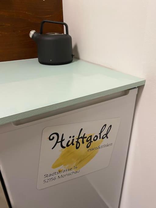 Hueftgold Schlafen & Wohnen Appartement Monschau Buitenkant foto