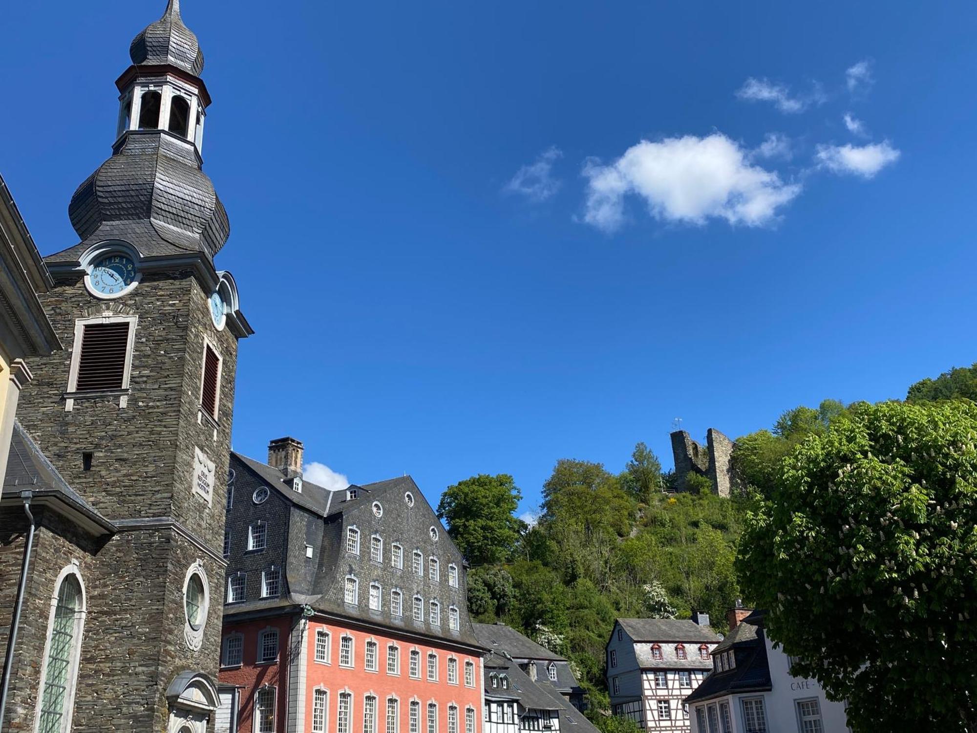 Hueftgold Schlafen & Wohnen Appartement Monschau Buitenkant foto